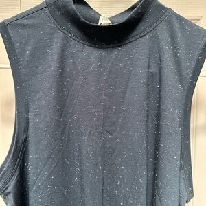 New Lululemon Time To Restore Mock Neck Tank in Speckled Blue Size 6.